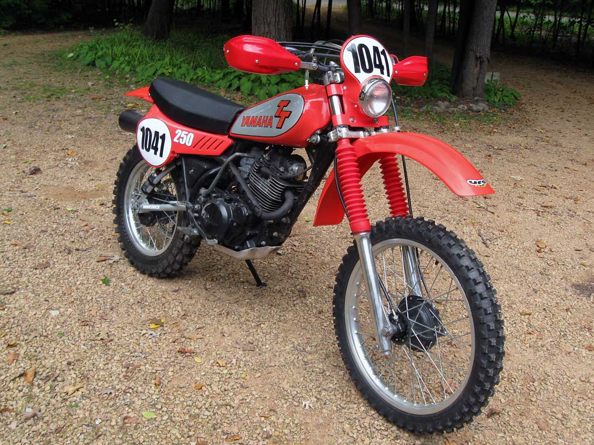 yamaha-tt250-front-right